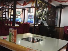 大堂-潮泰牛肉火锅 · 创于1992年(车公庙店)