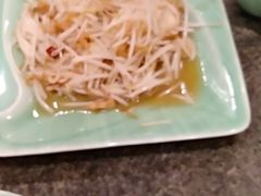 豆芽炒肉-河东颐祥阁(世贸店)