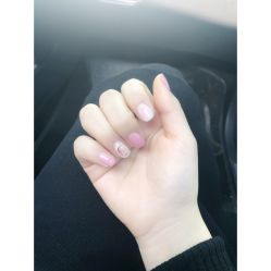 -U mi Nail美甲工作室