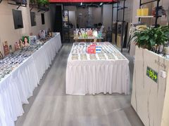 -零度眼镜·宝视友·蔡司依视路(吾悦花街店)