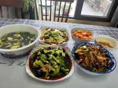 -阿姨来了月嫂服务中心(徐汇店)