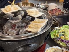 -围炉肉舍•炭烤活鳗•丹东海鲜烤肉(步行街店)