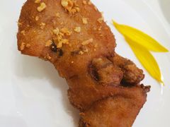 御彩·8小时金沙脆皮猪手-御彩酒家(东风东路店)