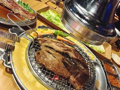 -青瓦炭韩潮烤肉(花园道店)