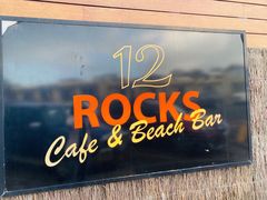 -12 Rocks Beach Bar Cafe