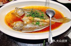 Steamed Deep-Sea Yellow Croaker with Chicken Broth and Fresh Sichuan Peppercorns