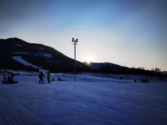 -鳌山滑雪度假区