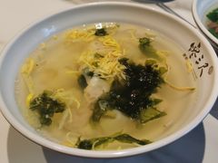 鲜肉小馄饨-馋三尺蟹粉小笼(人民广场店)