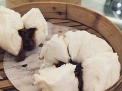 蜜汁叉烧包-万山楼海鲜酒家·二十三年老字号