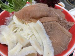 -红鼎豆捞·非遗鲍皇汤火锅(宝丰路店)