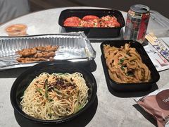 -肥肥虾庄·金牌油焖大虾(首义路店)