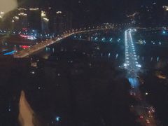 -全季酒店(重庆李子坝牛角沱地铁站店)