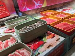 -四囍码头海鲜烧烤自助火锅(外滩南京东路悦荟广场店)