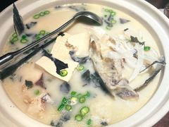 招牌千岛湖鱼头汤-许爷家·生态湖鲜(徐汇日月光店)