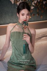 -艾朵婚纱