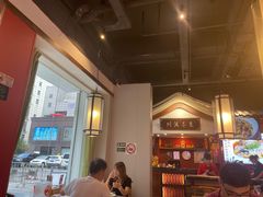 -川流不息·地道川菜·小龙虾(新松江路店)