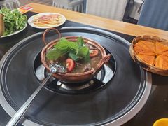 -银同牦牛肉火锅