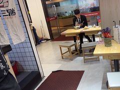 -魔都三兄弟酸辣粉·蘸卤炸串(虹桥万科店)