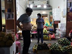 -三亚新鸿港水果一级批发市场
