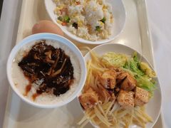 -碧中海汤泉汗蒸酒店