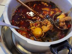 -晓彭肥肠鸡·泡椒鸡火锅(水木天地店)