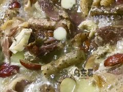 -大富蚝乌东哥饭店·石锅鱼杂·柠檬鸭(革新路店)