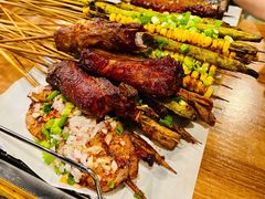 烟薰大排-陈员外正宗夹江烧烤(广福路店)
