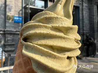 本地人喜欢！天天排大队的茶味儿冰淇淋