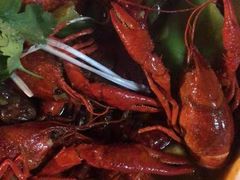 -虾弄弄海派小龙虾·牛羊蝎子火锅