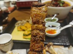 烤红柳羊肉串-蒙古人烤羊大师(工农大路创始店)