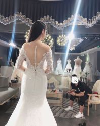 -艾米丽婚纱礼服