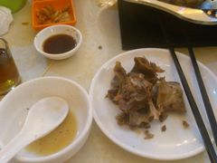 -悦牧·酸汤牛肉火锅(沃尔玛店)