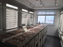 -目艮眼镜SHOWROOM(品牌集合店)
