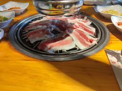 -唯成•韩国炭火烤肉 유성고기