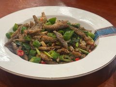 -湖南人家湘菜馆(镇江路店)