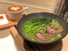 -物质生活书·酒吧
