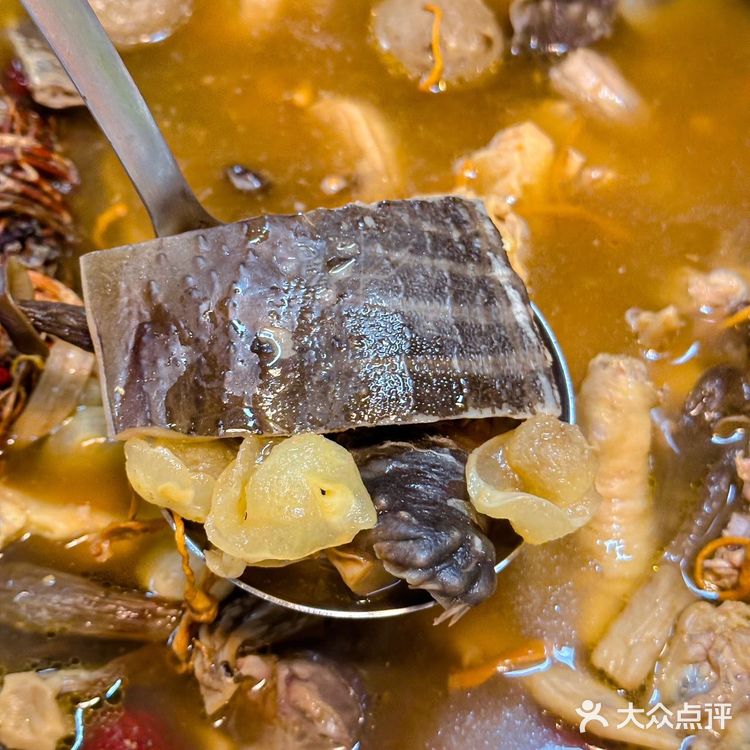 跟着本地人去的…谁喝谁知道🤫