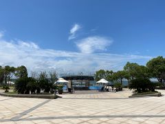 -上海滴水湖皇冠假日酒店