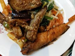 -丝路天山酒店(国际大巴扎店)