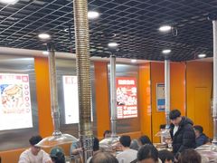 -哈尔滨小酒馆·鲜肉现穿自助烧烤(康新花园店)