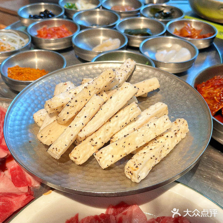 在广州!一口香迷糊的网红山葵烤肉!