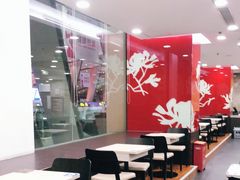 用餐区-康师傅私房牛肉面(北京南站店)