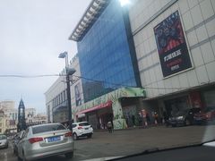 -新一百-地面停车场