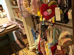 -恋物百货商店(华侨城店)