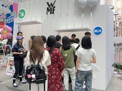 -上海来福士广场