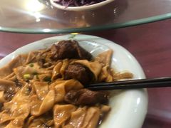 -壹阁胡羊焖饼(特色小吃街店)