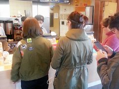 -麦当劳(展览路店)