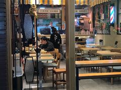 门面-彩虹站·香港烧腊茶餐厅