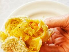 小龙虾酥饼-香格里拉鱼跃地中海西餐厅·牛排披萨