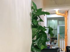 -清真磊磊烧烤老店(饮虎池街34号店)